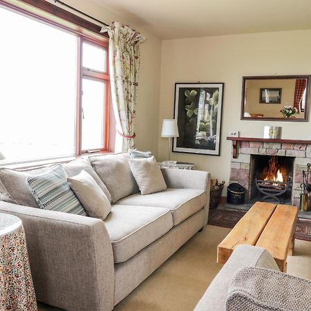 Courtyard Cottage Duns Екстер'єр фото