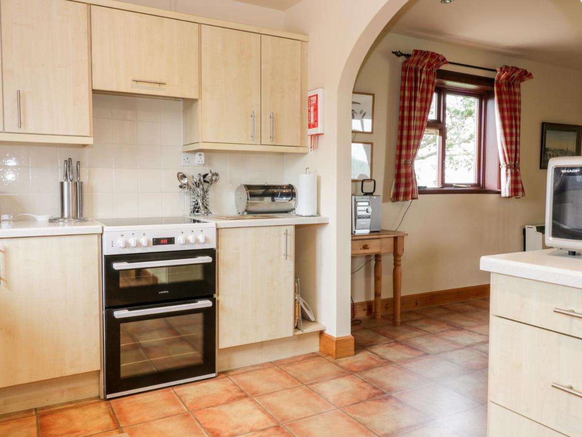 Courtyard Cottage Duns Екстер'єр фото