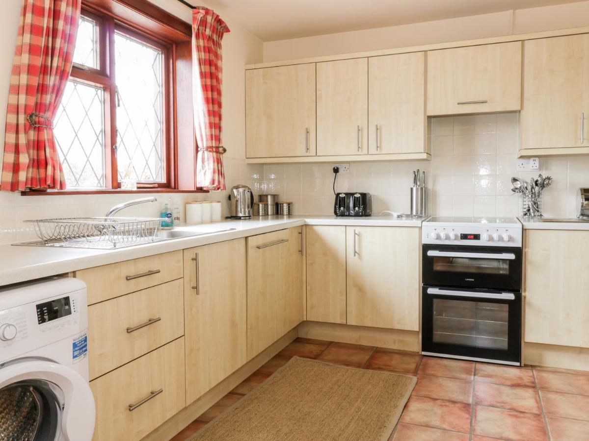 Courtyard Cottage Duns Екстер'єр фото